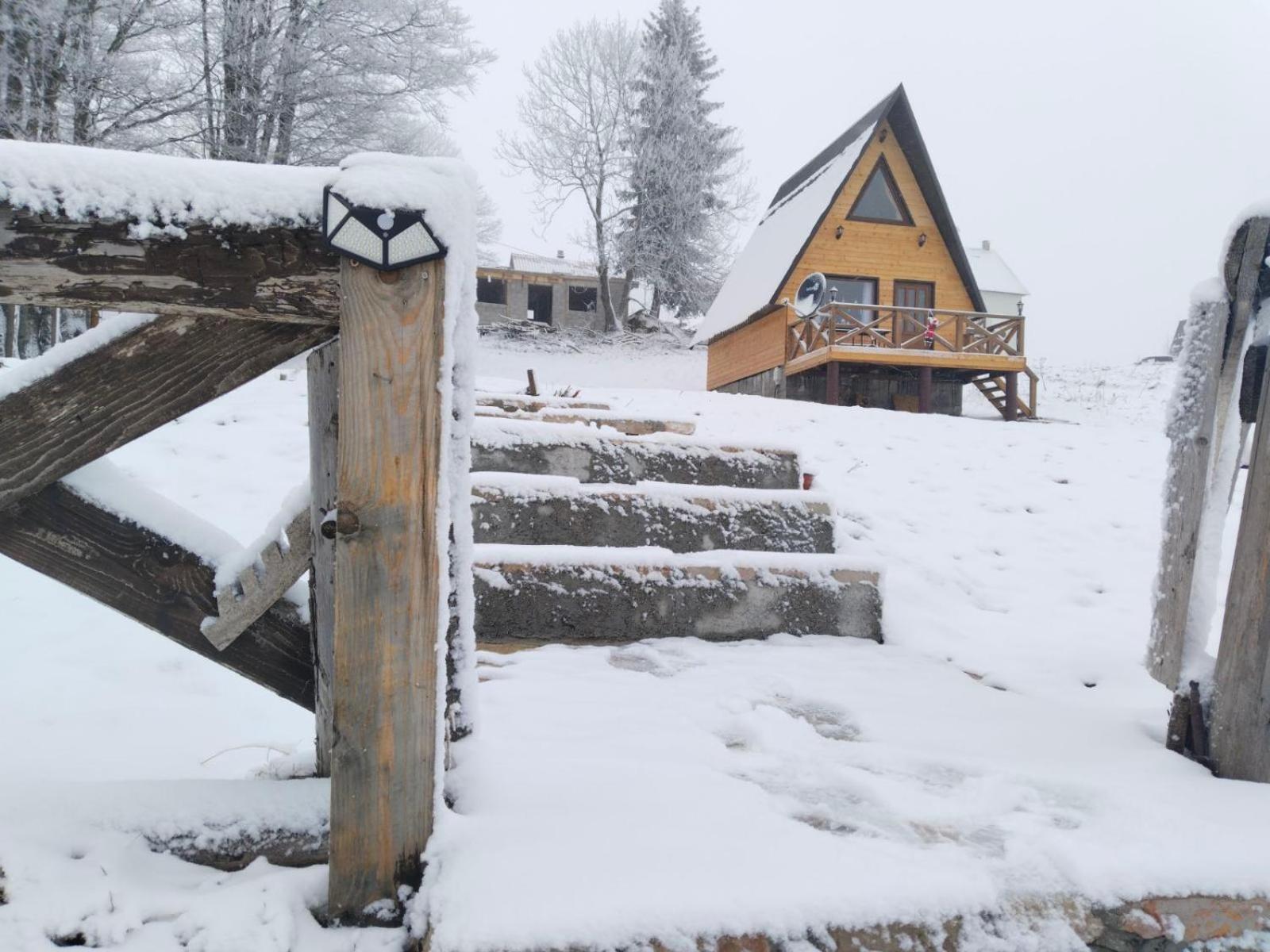 Koliba Luca Smrcevo Brdo Villa Žabljak Kültér fotó
